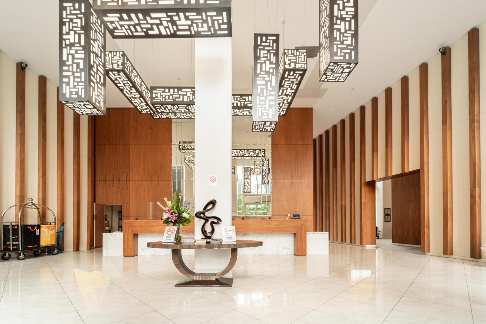 Stylish And Comfortable Canary Wharf Apartment Perfect For Long Stays Londra Esterno foto